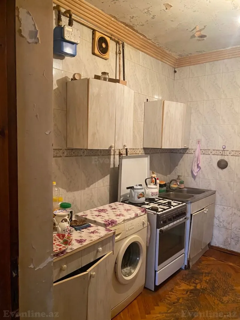 Satılır 3 otaqlı Mənzil Köhnə tikili 110 m² 28 May m. - şəkil 2