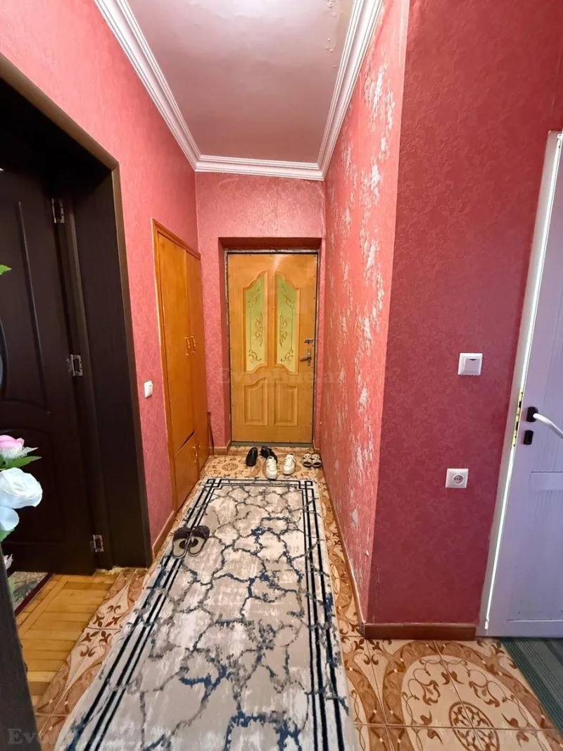 Satılır 3 otaqlı Mənzil Köhnə tikili 80 m² Nərimanov r. - şəkil 13