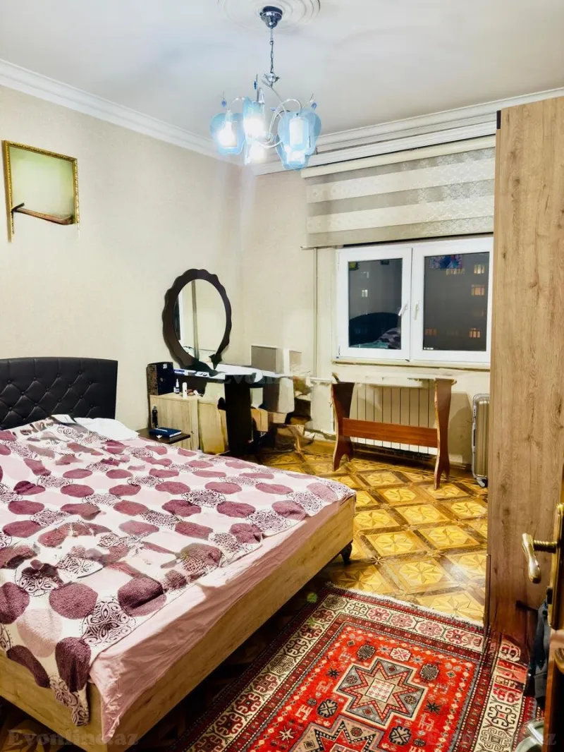 Satılır 4 otaqlı Mənzil Köhnə tikili 110 m² Nəsimi m. - şəkil 9