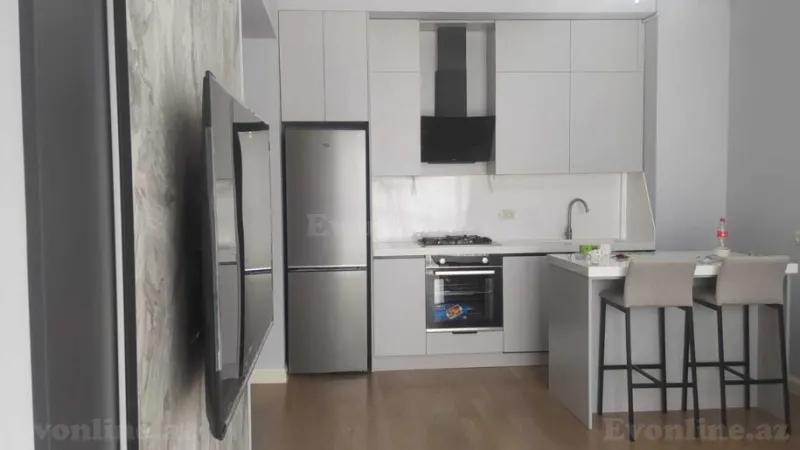 Kirayə verilir 3 otaqlı Mənzil Yeni tikili 70 m² Bakmil m. - şəkil 3