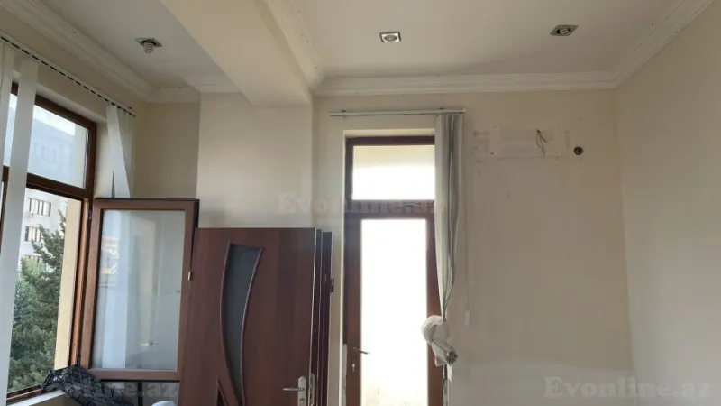 Satılır 2 otaqlı Mənzil Yeni tikili 140 m² 28 May m. - şəkil 2