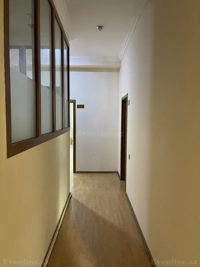 Satılır 2 otaqlı Mənzil Yeni tikili 140 m² 28 May m. - şəkil 5