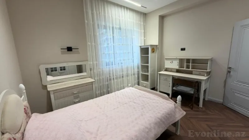 Kirayə verilir 4 otaqlı Mənzil Yeni tikili 160 m² Xətai r. - şəkil 11