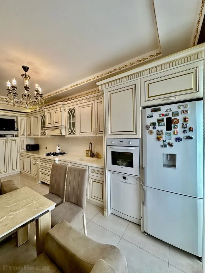 Kirayə verilir 4 otaqlı Mənzil Yeni tikili 180 m² Nəsimi r. - şəkil 6