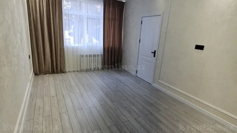2 otaqlı Mənzil 35 m² 1-ci mikrorayon Satılır