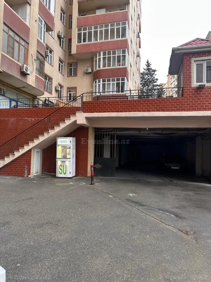 Satılır 3 otaqlı Mənzil Yeni tikili 138 m² 9-cu mikrorayon - şəkil 2