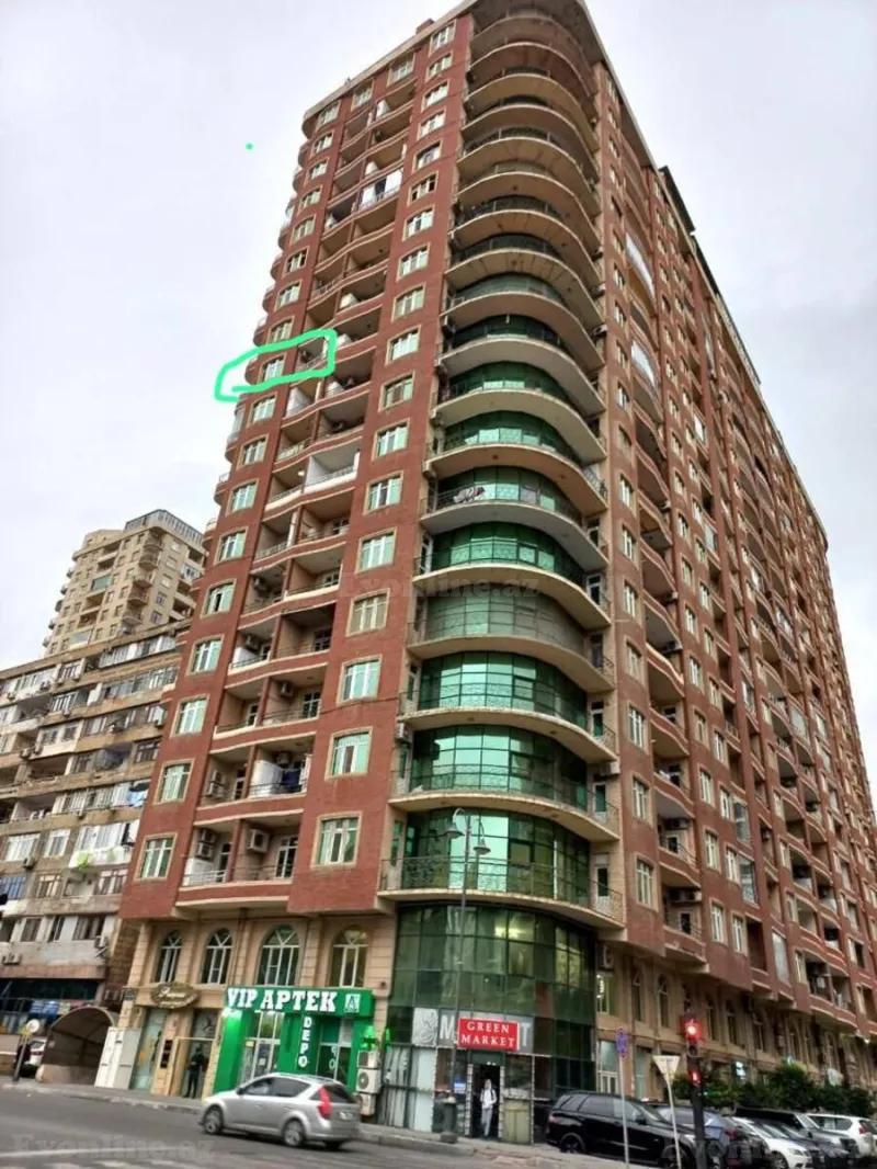 3 otaqlı Mənzil 113 m² 8 Noyabr m. Satılır