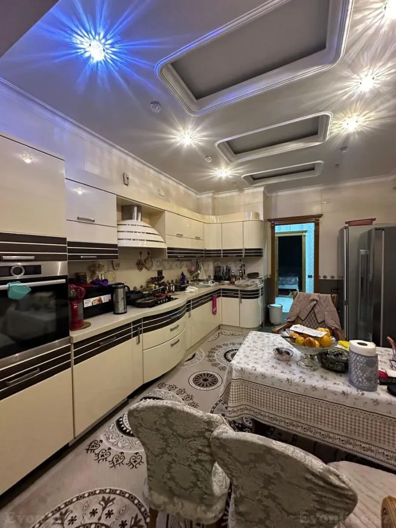 Satılır 4 otaqlı Mənzil Yeni tikili 175 m² Memar Əcəmi m. - şəkil 16