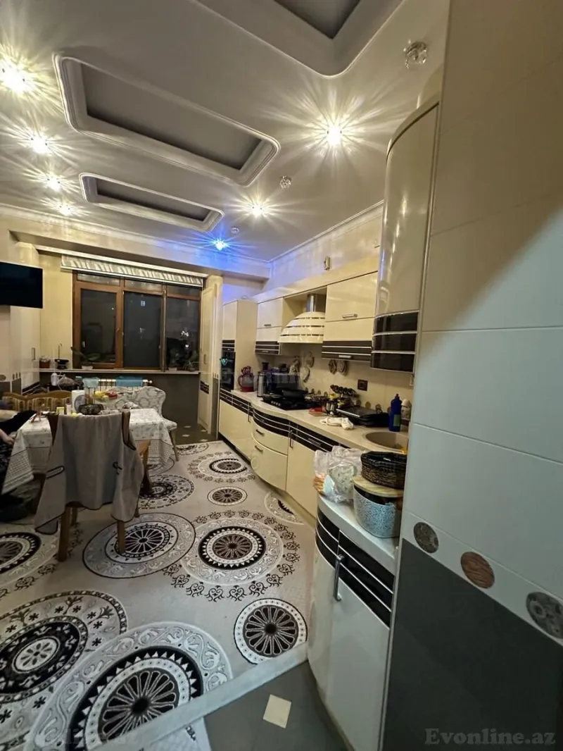 Satılır 4 otaqlı Mənzil Yeni tikili 175 m² Memar Əcəmi m. - şəkil 17