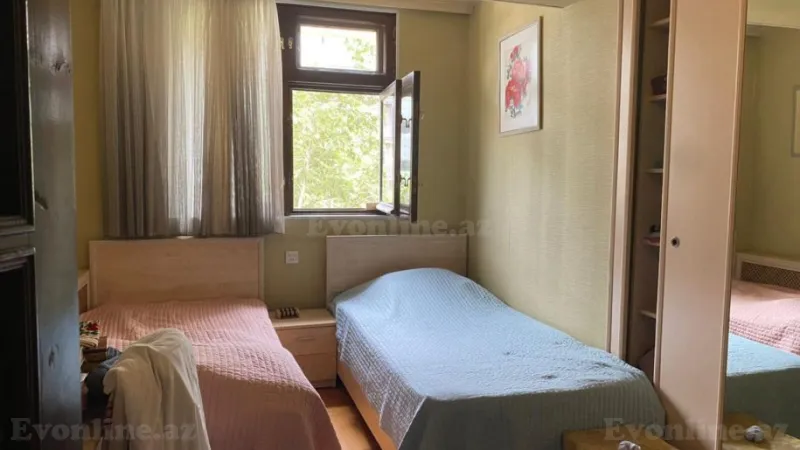 Satılır 4 otaqlı Mənzil Köhnə tikili 80 m² Səbail r. - şəkil 6