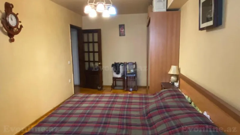 Satılır 4 otaqlı Mənzil Köhnə tikili 80 m² Səbail r. - şəkil 13