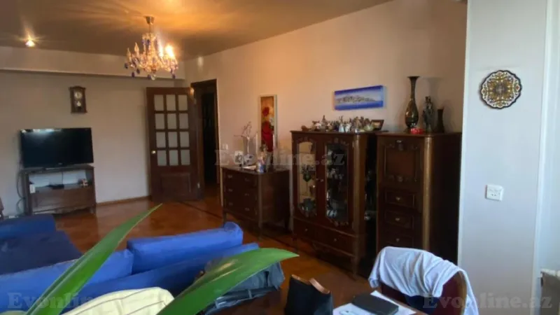 Satılır 4 otaqlı Mənzil Köhnə tikili 80 m² Səbail r. - şəkil 22