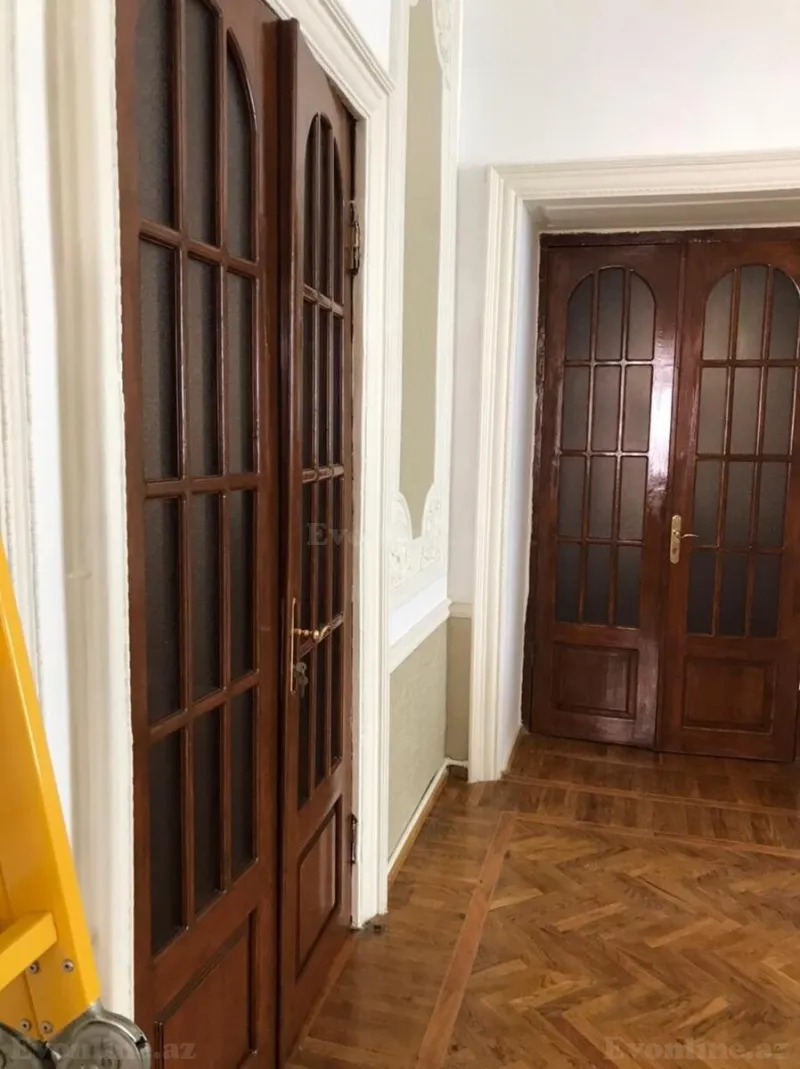 Kirayə verilir Ofis 210 m² Sahil m. - şəkil 19