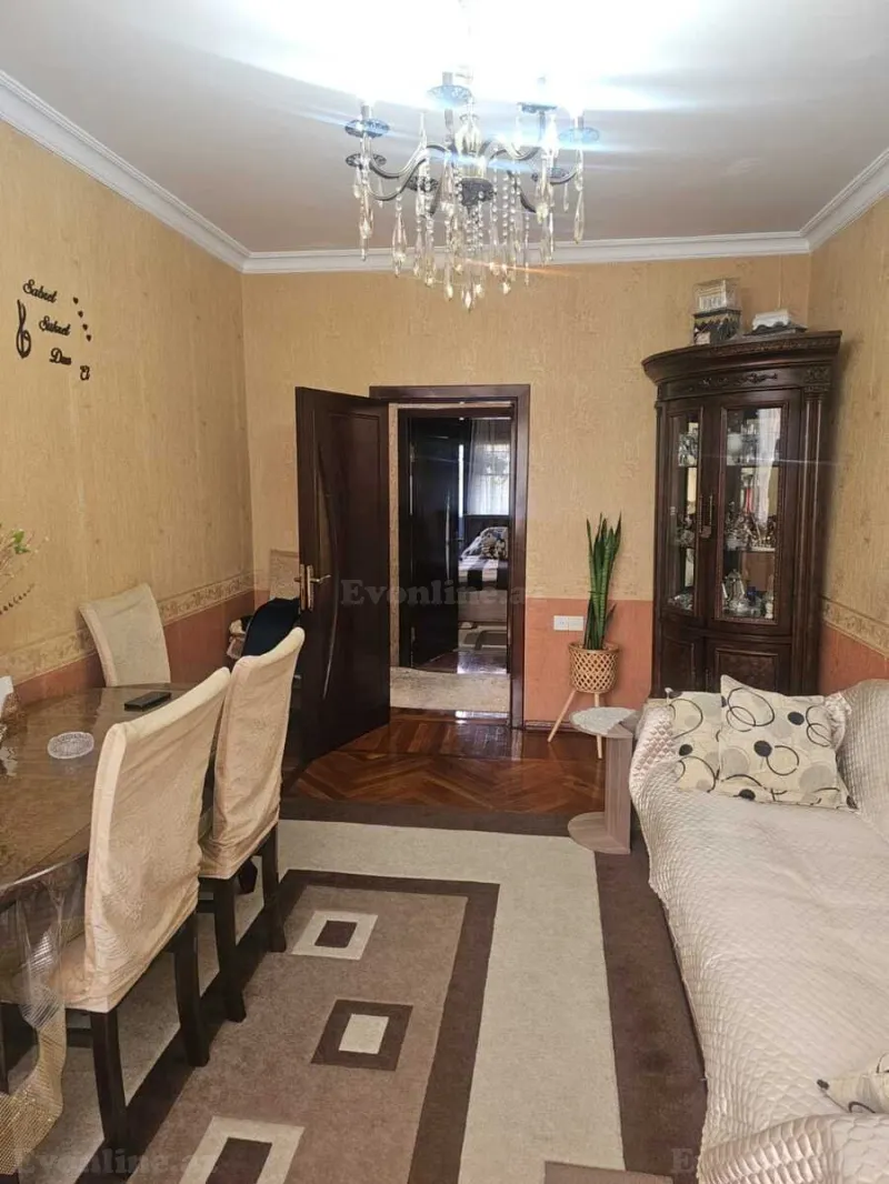 Satılır 2 otaqlı Mənzil Köhnə tikili 55 m² 4-cü mikrorayon - şəkil 3