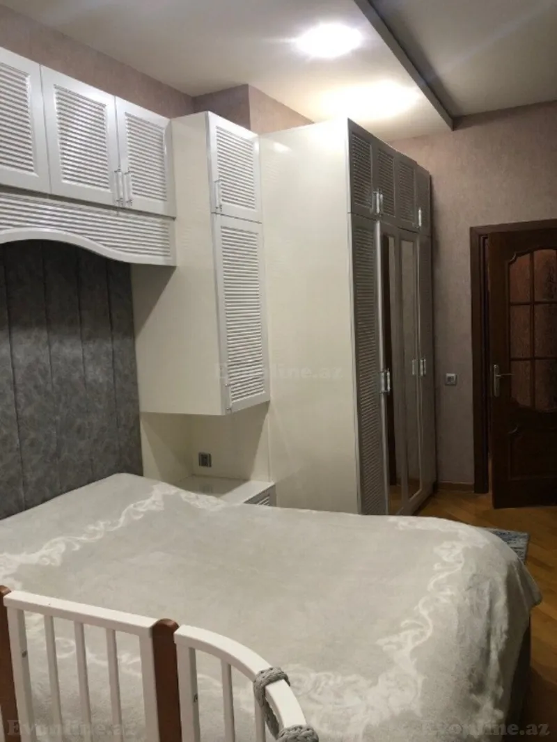 Satılır 2 otaqlı Mənzil Yeni tikili 65 m² 8 Noyabr m. - şəkil 4