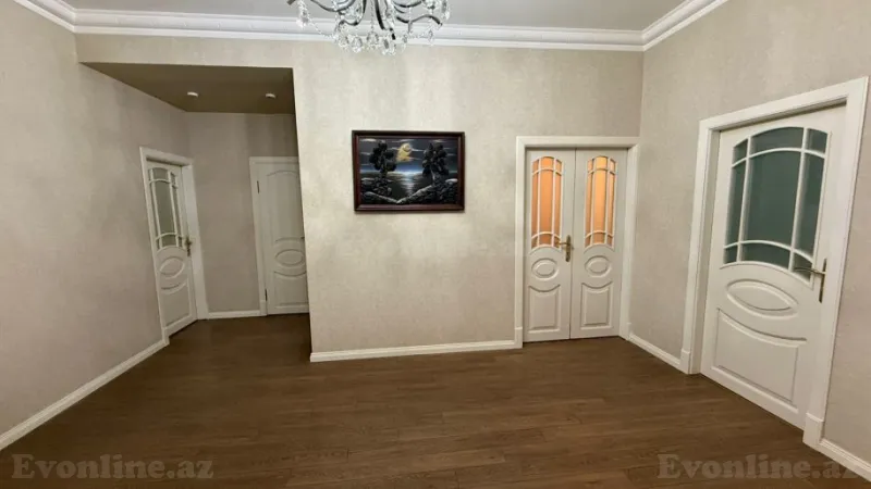 Kirayə verilir 3 otaqlı Mənzil Yeni tikili 135 m² Badamdar
