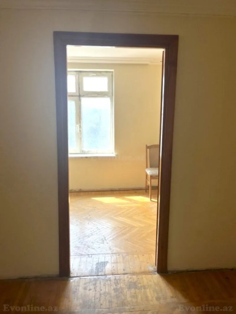 Satılır 2 otaqlı Mənzil Köhnə tikili 50 m² Nəriman Nərimanov m. - şəkil 3