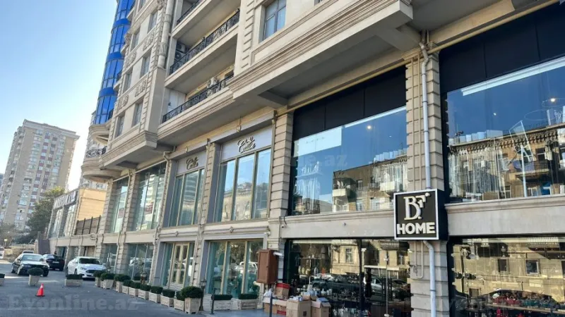 Obyekt 533 m² Elmlər Akademiyası m. Kirayə verilir