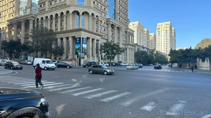 Kirayə verilir Obyekt 533 m² Elmlər Akademiyası m. - şəkil 20