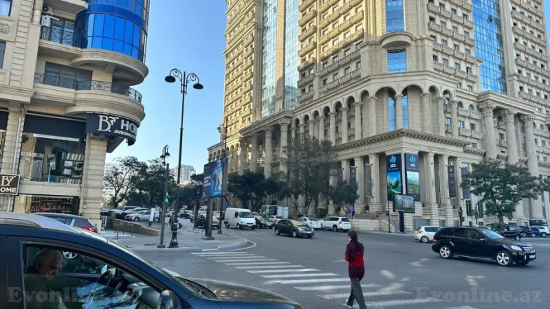 Kirayə verilir Obyekt 533 m² Elmlər Akademiyası m. - şəkil 21