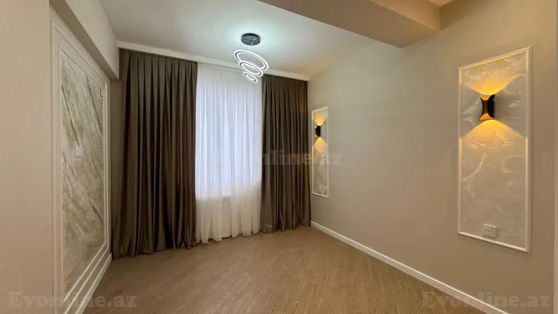 4 otaqlı Mənzil 110 m² Səbail r. Satılır