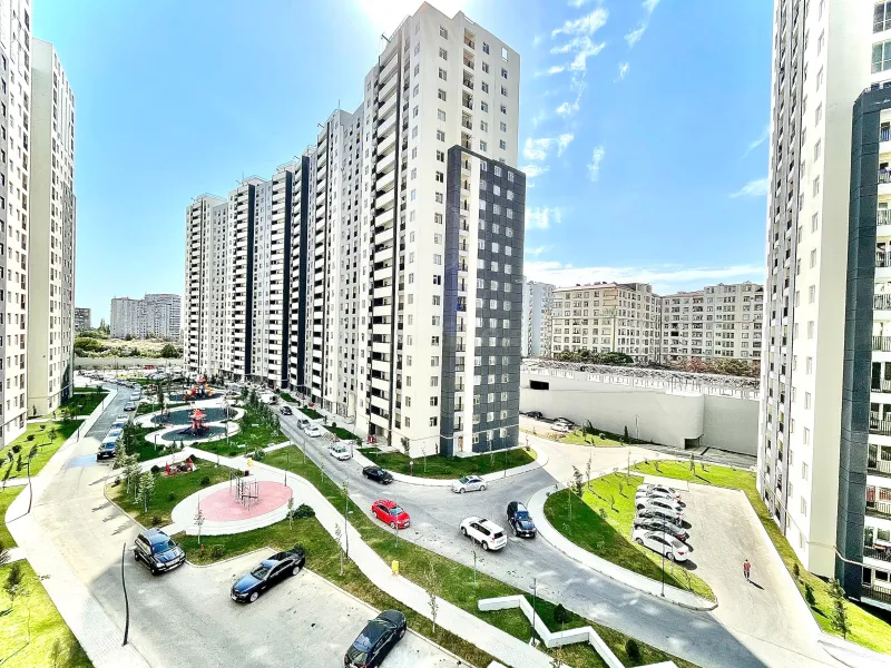 3 otaqlı Mənzil 82 m² Gəncə pr. Satılır