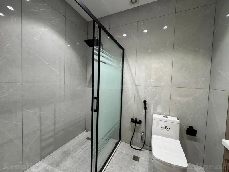 Satılır 3 otaqlı Mənzil Yeni tikili 85 m² 8 Noyabr pr. - şəkil 12