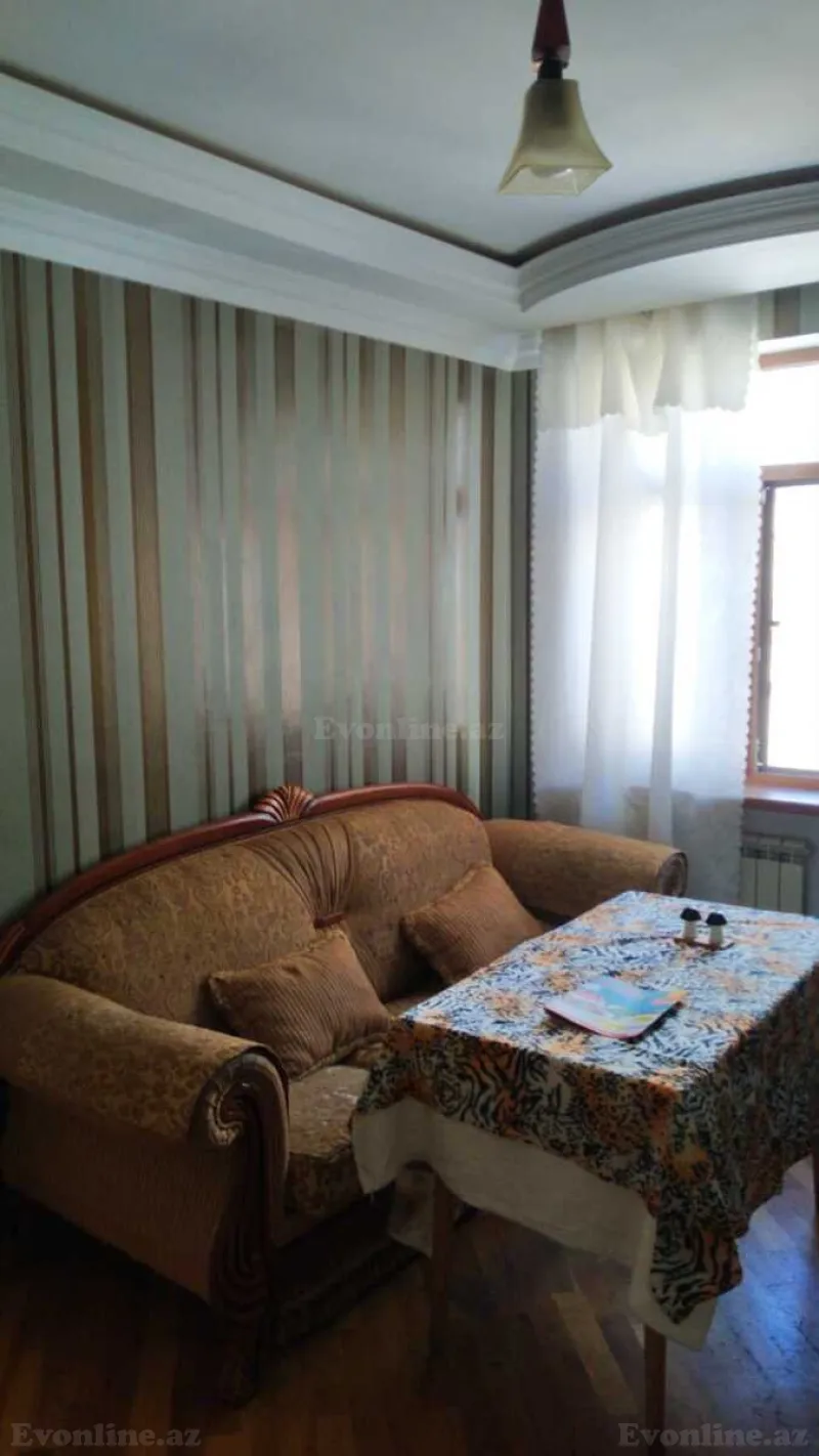 Kirayə verilir 3 otaqlı Mənzil Köhnə tikili 70 m² Gənclik m. - şəkil 2