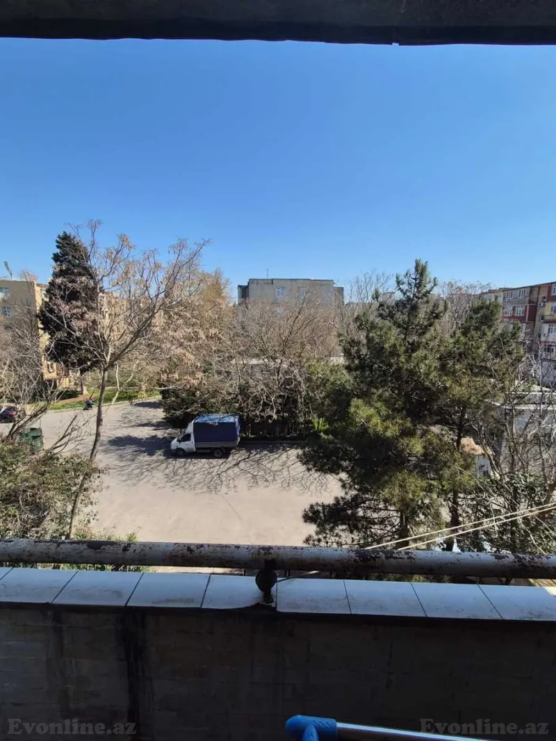 Satılır 4 otaqlı Mənzil Köhnə tikili 80 m² Xalqlar Dostluğu m. - şəkil 4