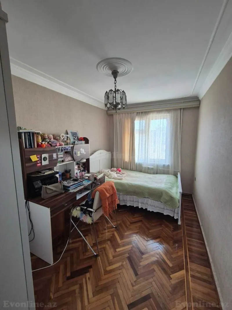 Satılır 4 otaqlı Mənzil Köhnə tikili 80 m² Xalqlar Dostluğu m. - şəkil 7