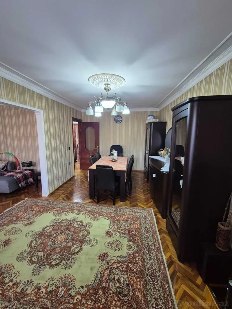 Satılır 4 otaqlı Mənzil Köhnə tikili 80 m² Xalqlar Dostluğu m. - şəkil 11