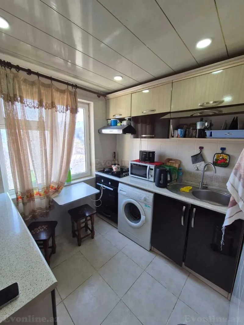 Satılır 4 otaqlı Mənzil Köhnə tikili 80 m² Xalqlar Dostluğu m. - şəkil 12