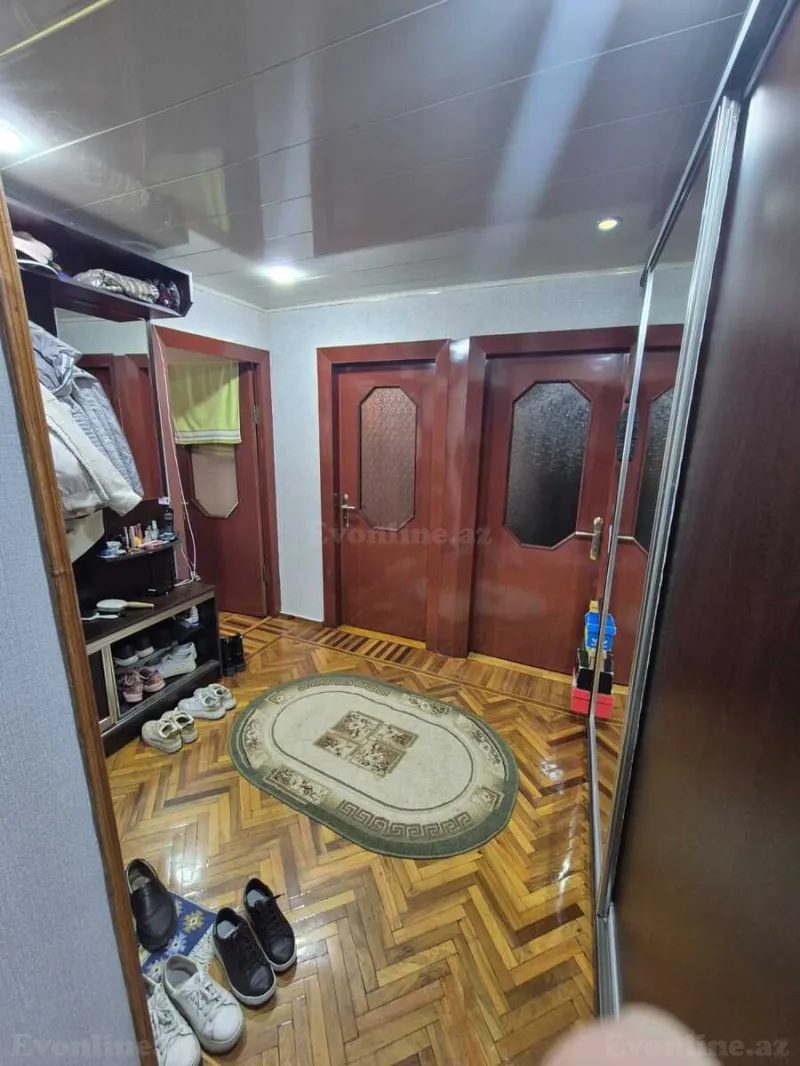 Satılır 4 otaqlı Mənzil Köhnə tikili 80 m² Xalqlar Dostluğu m. - şəkil 14