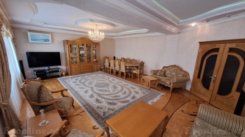 5 otaqlı Mənzil 172 m² Xalqlar Dostluğu m. Satılır
