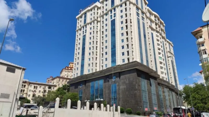 4 otaqlı Mənzil 170 m² Nizami m. Kirayə verilir