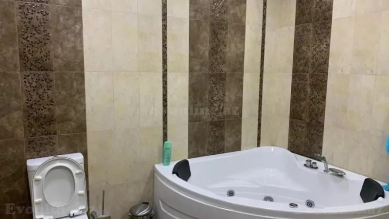 Kirayə verilir 4 otaqlı Mənzil Yeni tikili 170 m² Nizami m. - şəkil 16