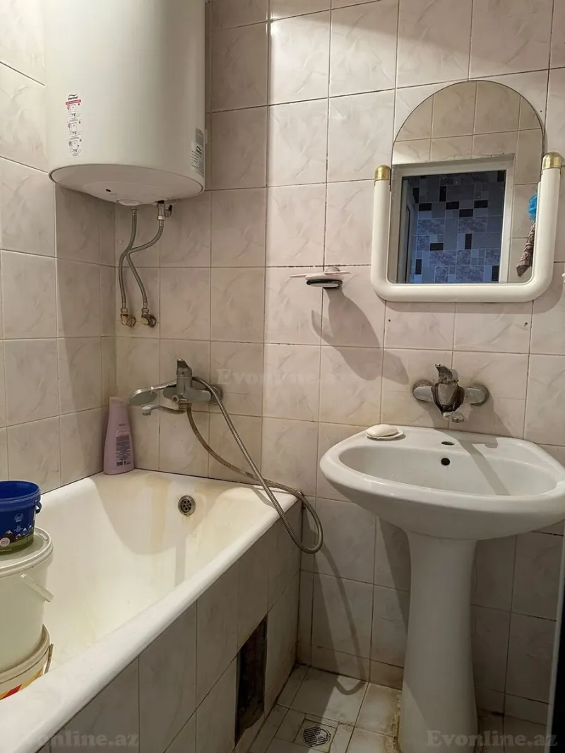 Satılır 3 otaqlı Mənzil Köhnə tikili 65 m² Qaradağ r. - şəkil 9