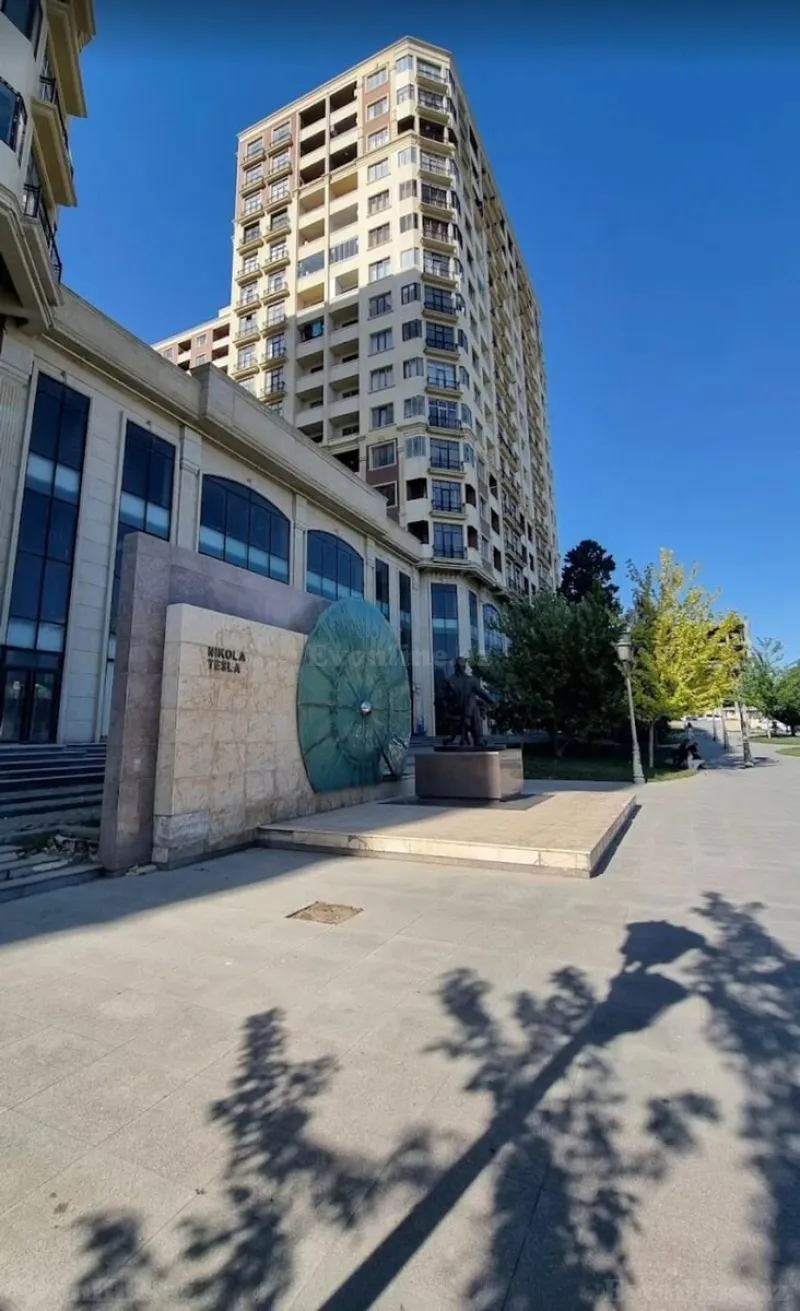 2 otaqlı Mənzil 60 m² 28 May m. Kirayə verilir