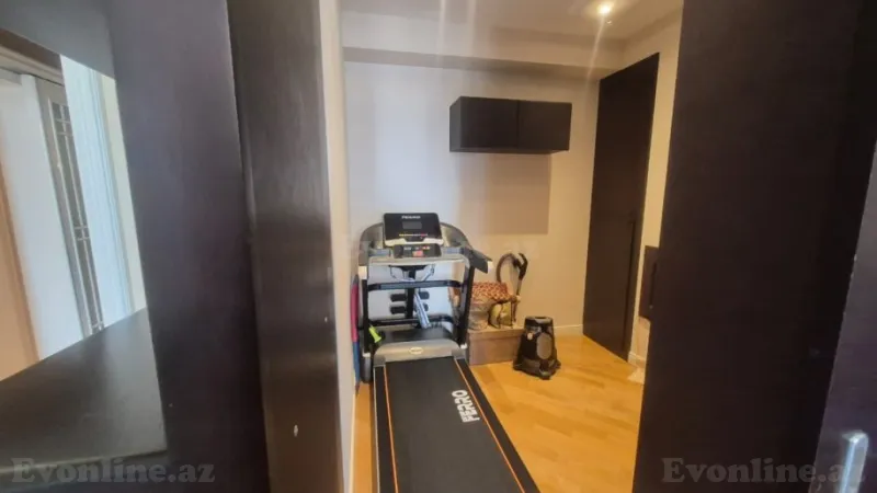 Kirayə verilir 3 otaqlı Mənzil Yeni tikili 180 m² 8 Noyabr m. - şəkil 15