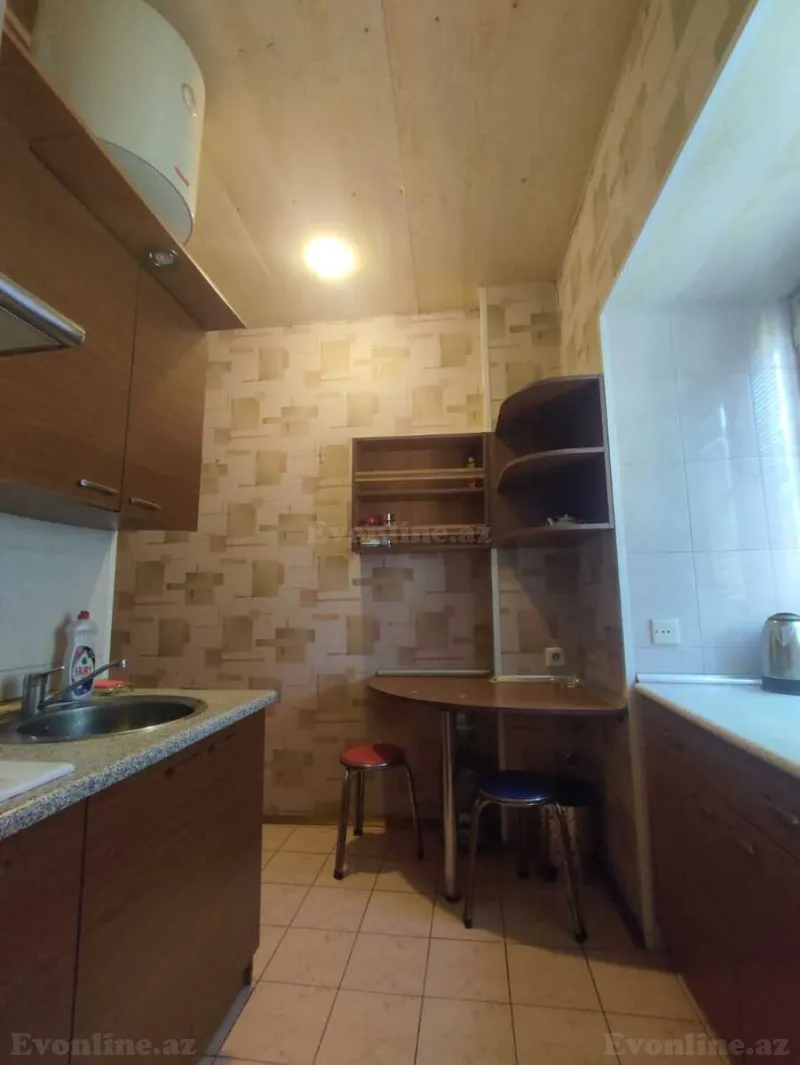 Kirayə verilir 3 otaqlı Mənzil Köhnə tikili 100 m² Sahil m. - şəkil 12