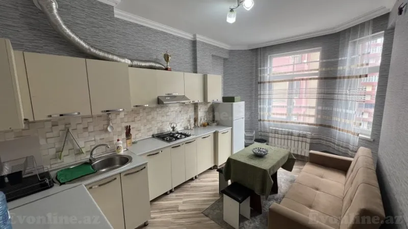 1 otaqlı Mənzil 55 m² Xətai m. Kirayə verilir