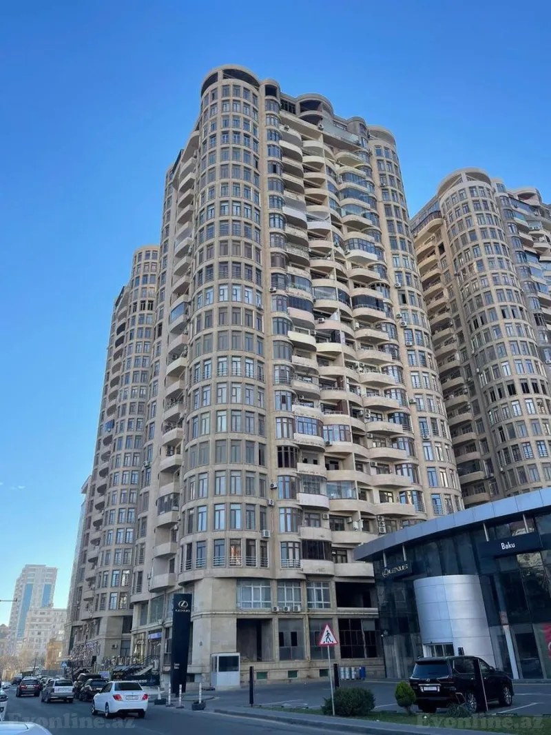 2 otaqlı Mənzil 110 m² Xətai m. Kirayə verilir