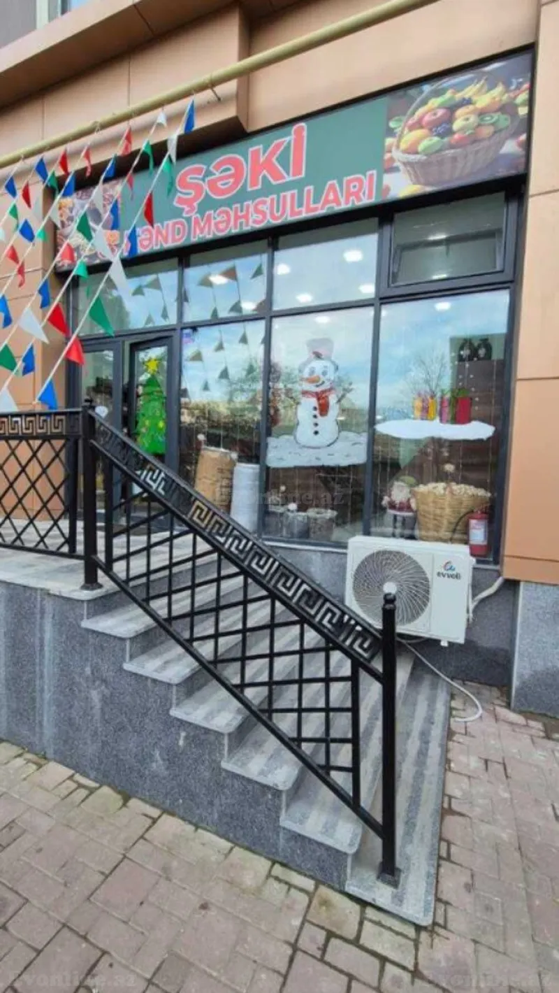 Obyekt 61 m² Qara Qarayev m. Satılır