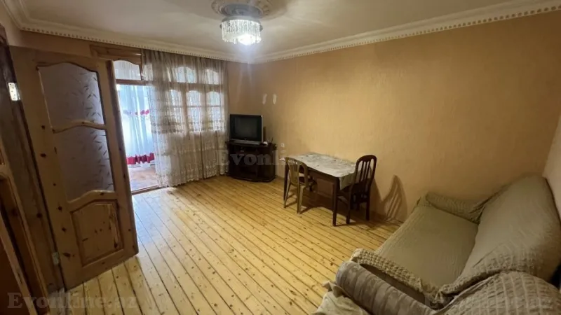 Kirayə verilir 2 otaqlı Mənzil Köhnə tikili 54 m² Gəncə
