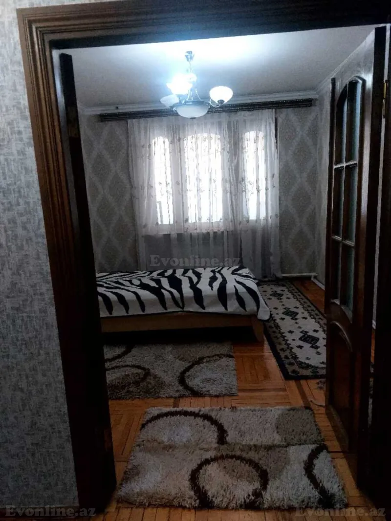 Satılır 4 otaqlı Mənzil Köhnə tikili 110 m² Yasamal - şəkil 2