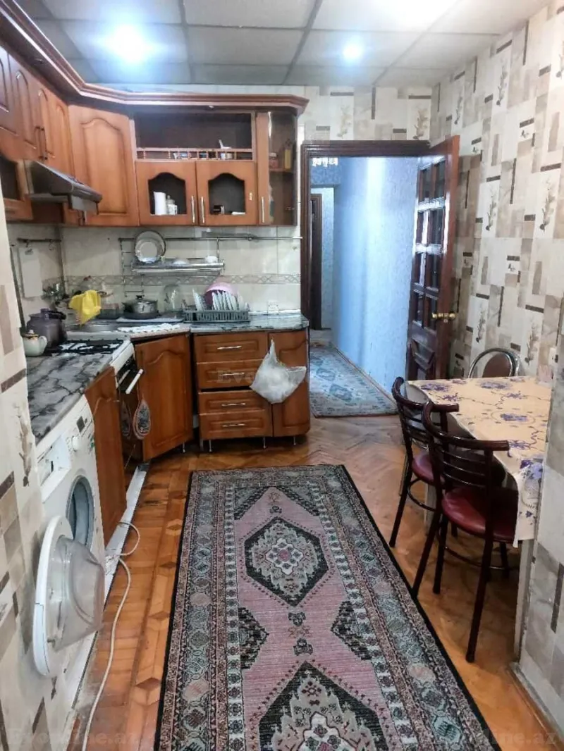 Satılır 4 otaqlı Mənzil Köhnə tikili 110 m² Yasamal - şəkil 3