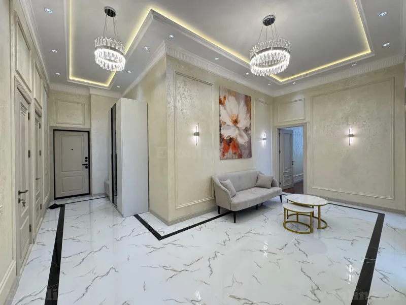 Satılır 3 otaqlı Mənzil Yeni tikili 138 m² Köhnə Günəşli