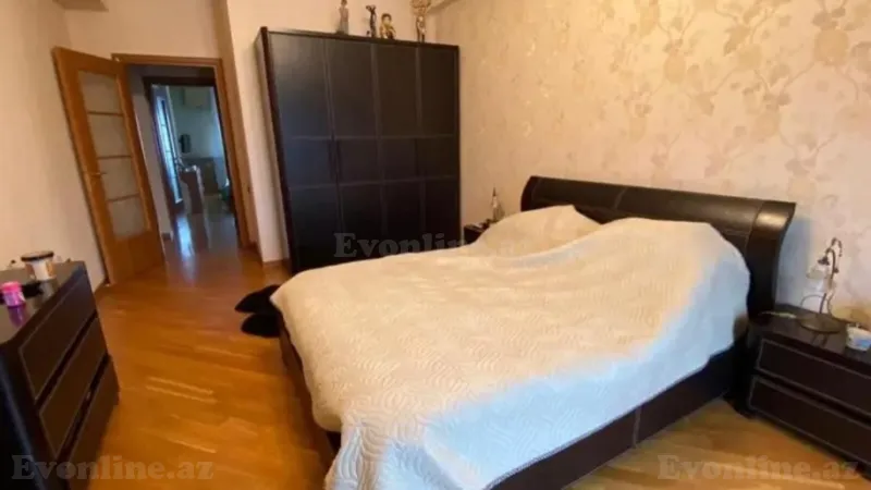 Satılır 3 otaqlı Mənzil Yeni tikili 130 m² 28 May m. - şəkil 3