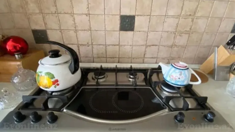 Satılır 3 otaqlı Mənzil Yeni tikili 130 m² 28 May m. - şəkil 23