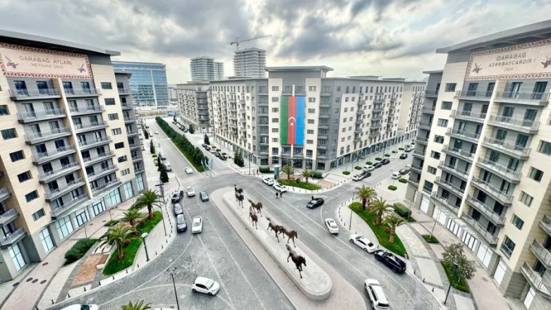 5 otaqlı Mənzil 254 m² Xətai r. Satılır